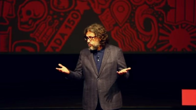 الكورس عملاق بمعنى الكلمة  من Hamid Tizhoosh